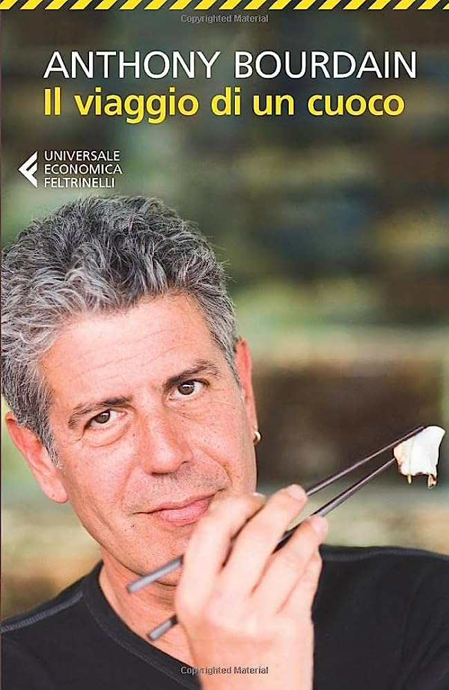 La copertina di Il viaggio di un cuoco: Bourdain con le bacchette in mano 